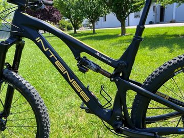 Tweedehands Intense Spider 2017 Mountainbike — afbeelding 2 van 9