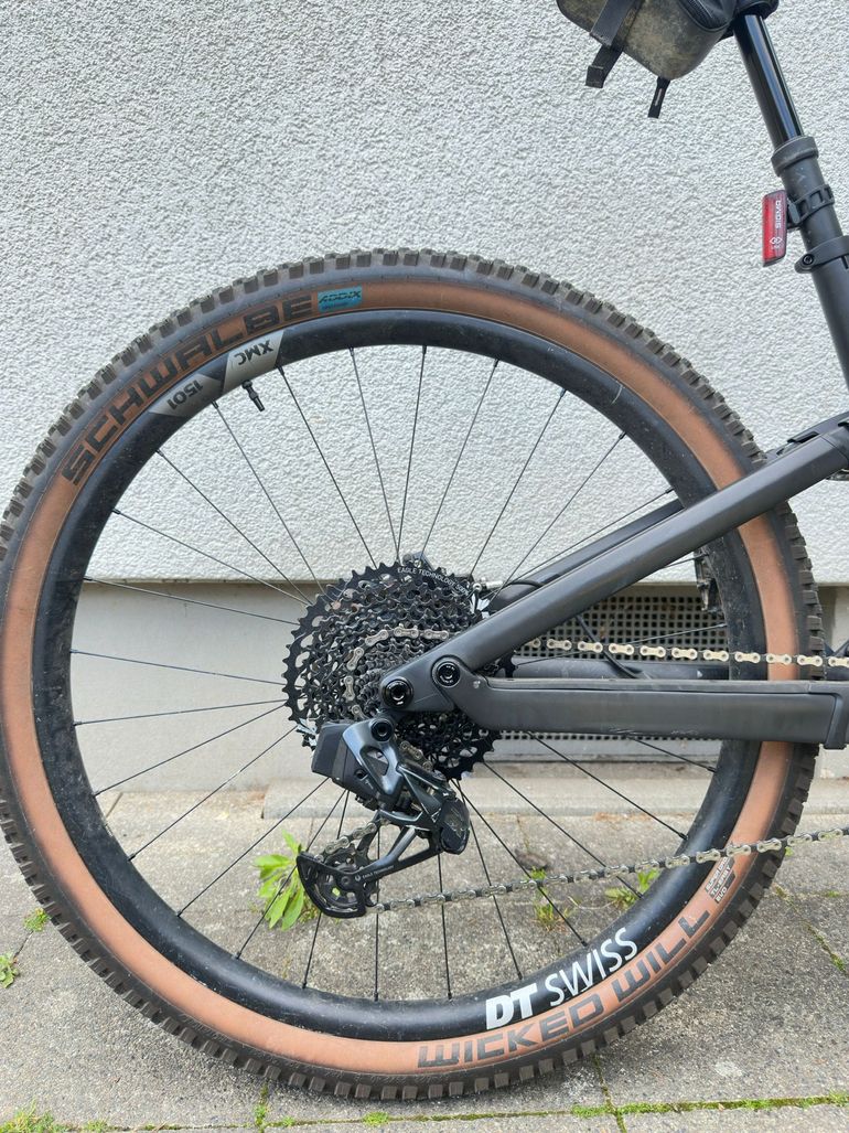 Used Canyon Neuron CF 9 SL 2024 2024 Mountainbike, Green, 27.5, 29 — image 4 of 10