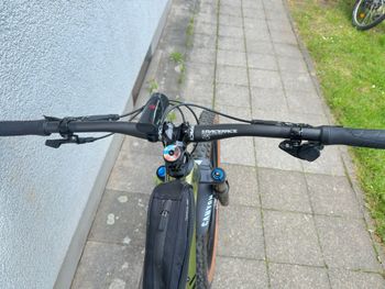 Used Canyon Neuron CF 9 SL 2024 2024 Mountainbike, Green, 27.5, 29 — image 6 of 10