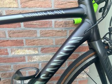 Used Canyon Ultimate SRAM Force 2016 Road & Gravel, Black — image 3 of 10