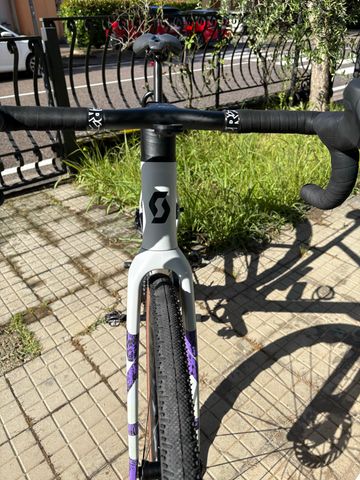 Scott Addict Shimano GRX 2025 Road & Gravel d'occasion — image 3 sur 6