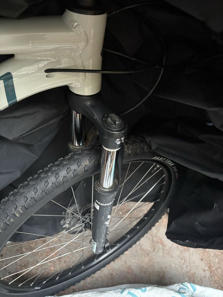 Used Specialized Rockhopper Sport 27.5 2023 2023 Mountainbike, Light Gray, 27.5 — image 9 of 14