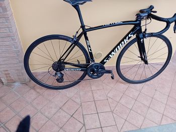 Used Specialized Tarmac SL4 Elite 2017 2017 Road & Gravel, Black — image 1 of 7