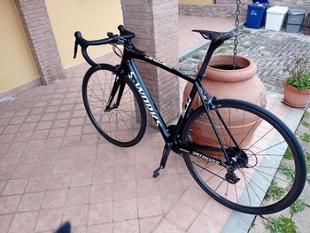 Used Specialized Tarmac SL4 Elite 2017 2017 Road & Gravel, Black — image 2 of 7