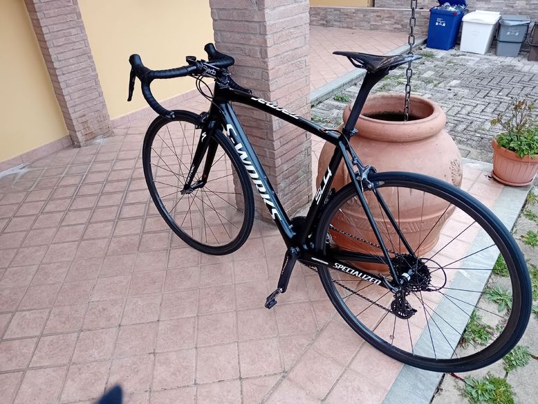 Used Specialized Tarmac SL4 Elite 2017 2017 Road & Gravel, Black — image 2 of 7