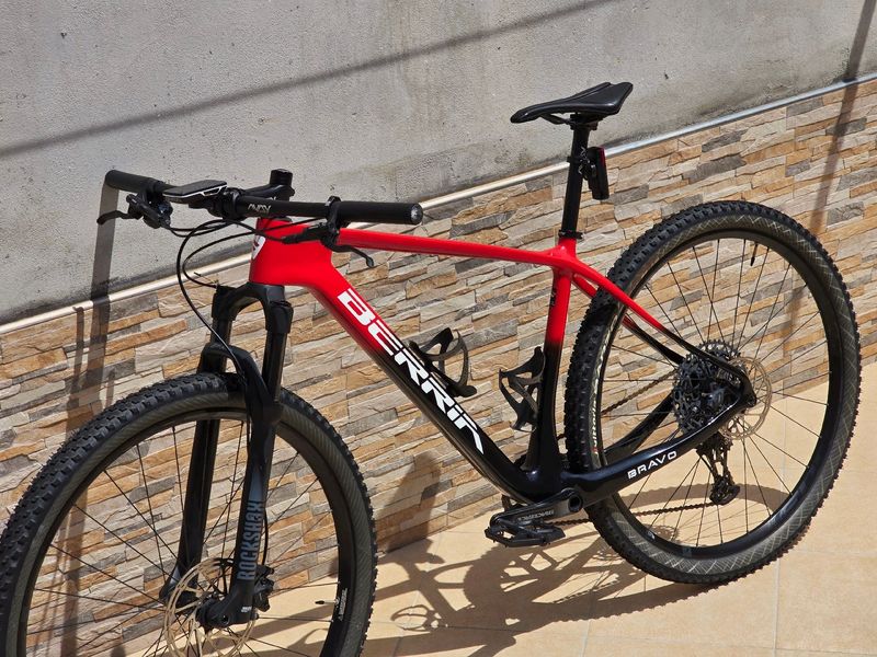 Berria BRAVO 5 2022 2022 Mountainbike d'occasion — image 5 sur 5