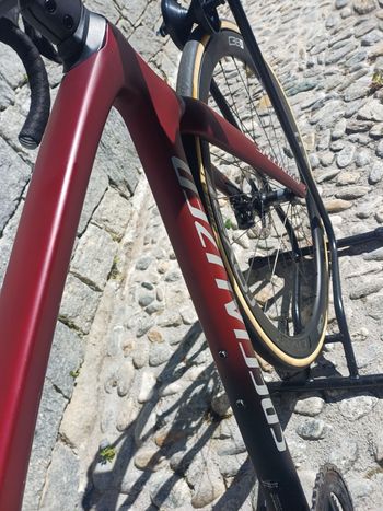 Used Specialized Tarmac SL7 Expert - Ultegra Di2 2022 2022 Road & Gravel, Red — image 13 of 14