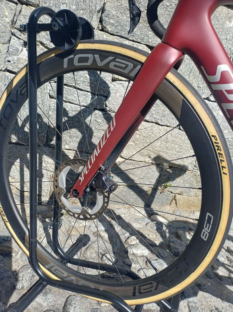 Used Specialized Tarmac SL7 Expert - Ultegra Di2 2022 2022 Road & Gravel, Red — image 8 of 14