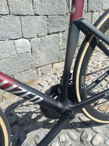 Used Specialized Tarmac SL7 Expert - Ultegra Di2 2022 2022 Road & Gravel, Red — image 11 of 14