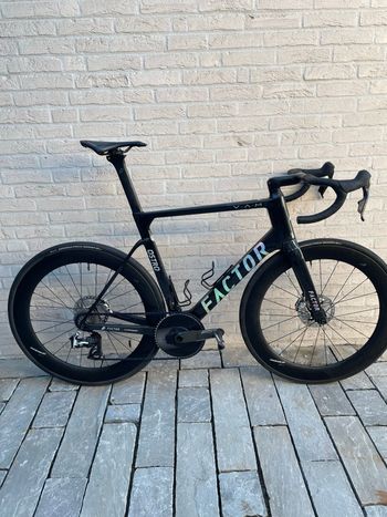 Factor, Ostro SRAM Red eTap AXS