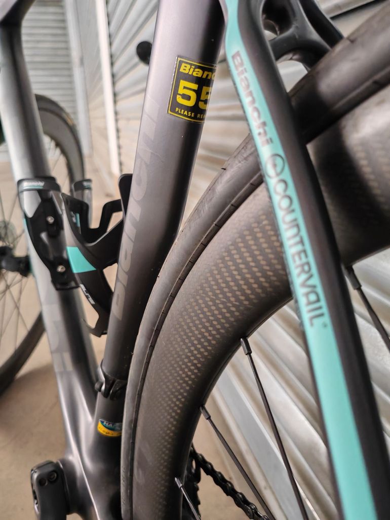 Used Bianchi Oltre XR3 Disc Ultegra Di2 2020 2020 Road & Gravel, Black — image 9 of 11