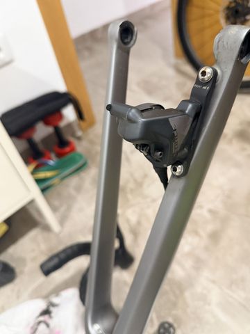 BMC Teammachine SLR02 DISC ONE 2020 Frameset 2020 Road & Gravel usato, Grigio chiaro — immagine 8 di 17