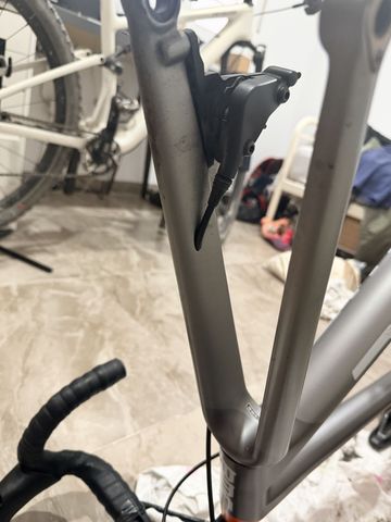 BMC Teammachine SLR02 DISC ONE 2020 Frameset 2020 Road & Gravel usato, Grigio chiaro — immagine 9 di 17