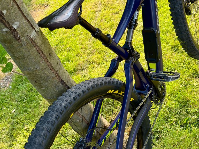 Used Specialized Rhyme Pro Carbon 6Fattie 2017 2017 Mountainbike — image 4 of 9