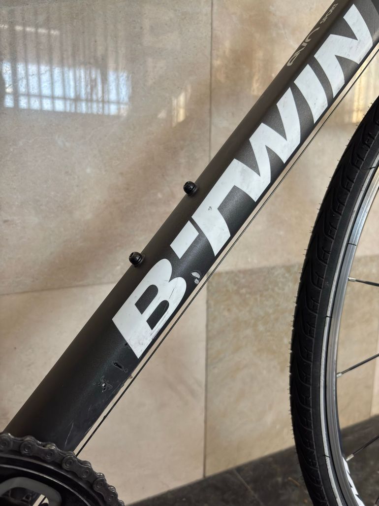 Used B Twin Triban Shimano 105 2021 Road & Gravel — image 9 of 11