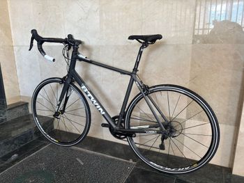 Used B Twin Triban Shimano 105 2021 Road & Gravel — image 11 of 11