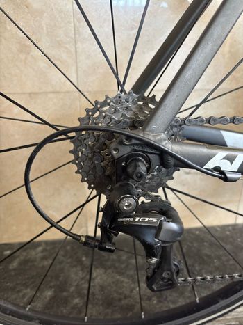 Used B Twin Triban Shimano 105 2021 Road & Gravel — image 6 of 11