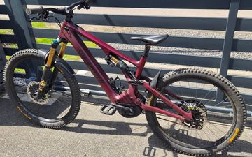 Specialized Turbo Levo SRAM XX1 Eagle AXS 2022 Mountainbike usato, Viola — immagine 2 di 11