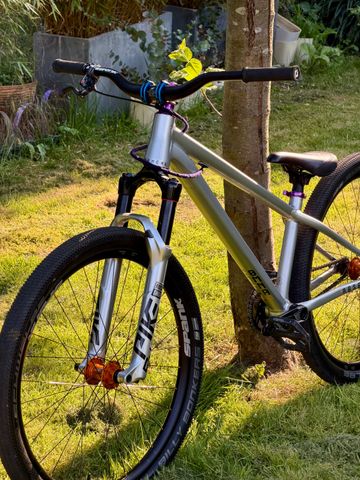 Tweedehands Commencal ABSOLUT RS 2021 2021 Mountainbike — afbeelding 2 van 17