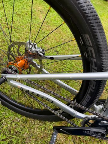 Tweedehands Commencal ABSOLUT RS 2021 2021 Mountainbike — afbeelding 13 van 17