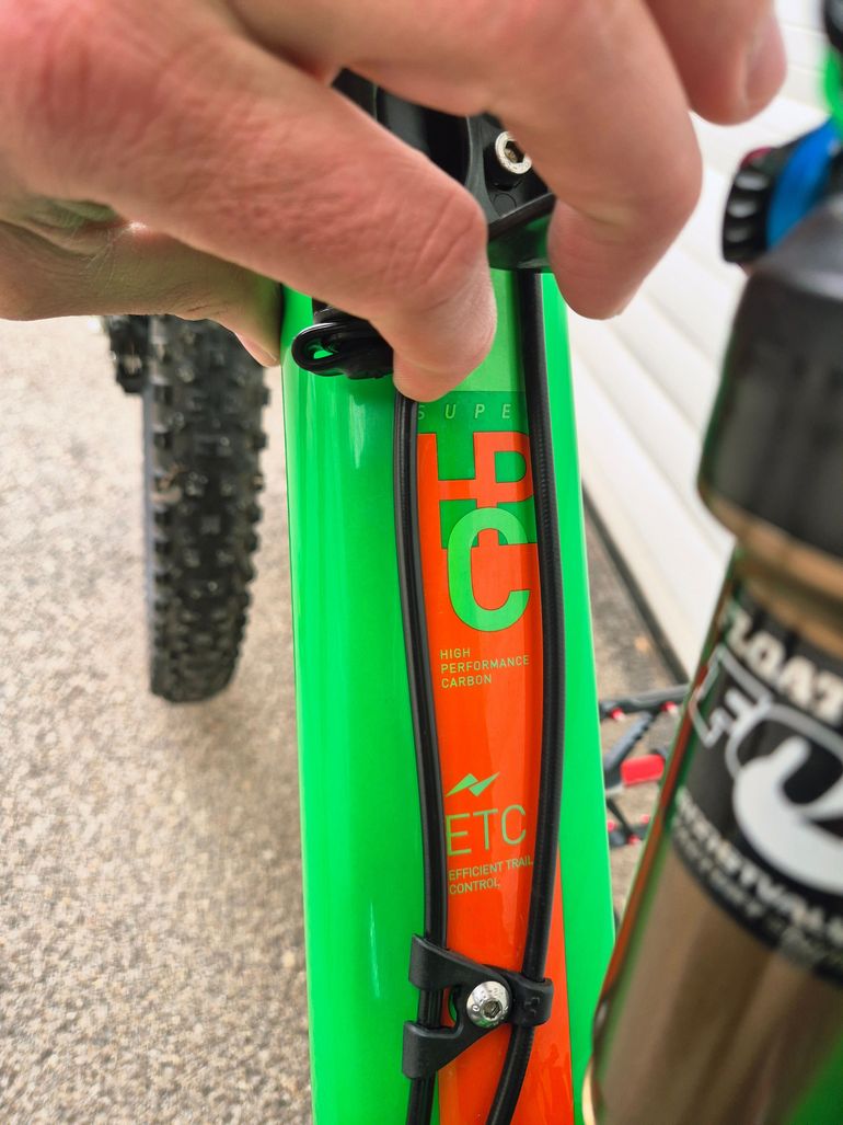 Used CUBE Stereo Shimano Deore XT 2015 Mountainbike, Green — image 9 of 27