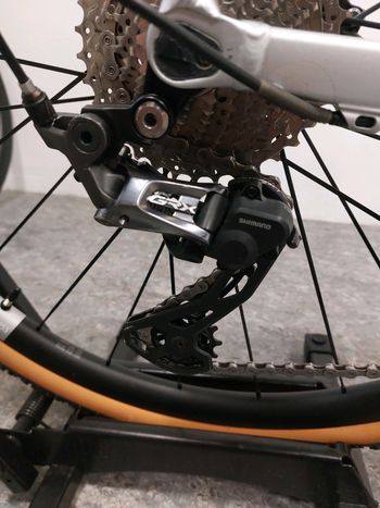 Used Canyon Grail AL 7.0 2020 2020 Road & Gravel, Light Gray — image 8 of 12