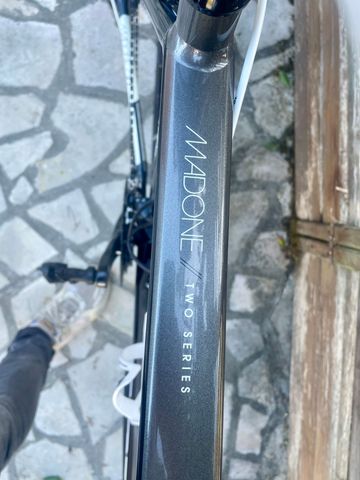Gebrauchtes Trek Madone 2.1 H2 (Compact) 2013 2013 Road & Gravel, Schwarz — Bild 3 von 8