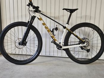 Trek, Procaliber 9.7 2022