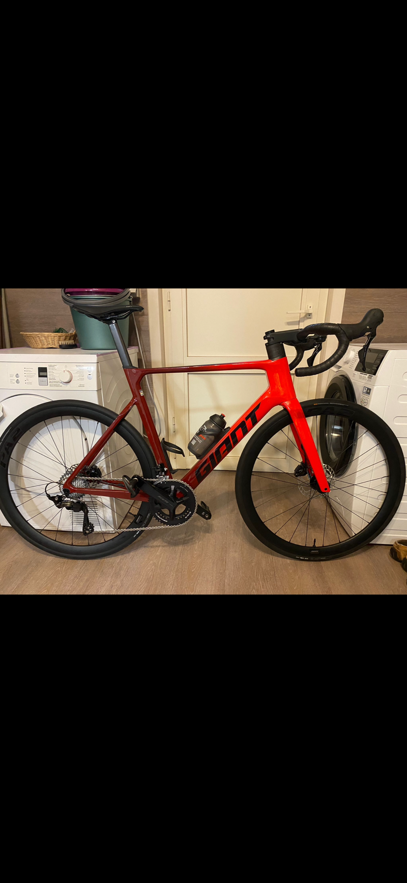 Used Giant Propel Advanced 2 2024 2024 Road & Gravel, Red — image 1 of 5