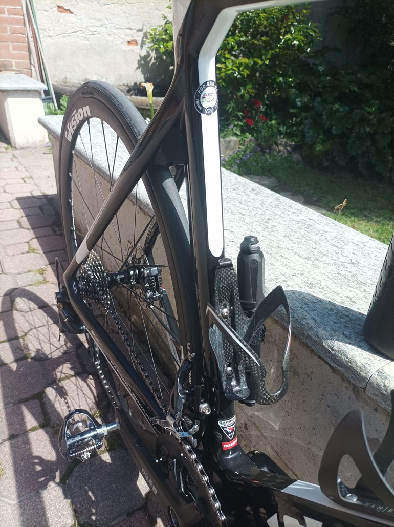 Used Carrera Erakle Air Disk 2018 Road & Gravel — image 3 of 15