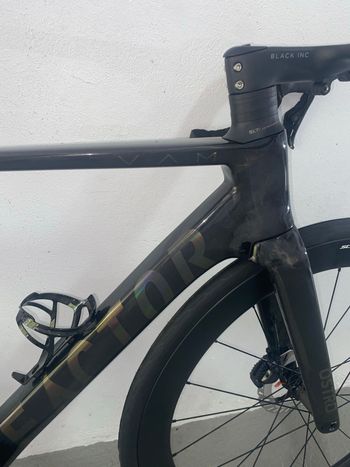 Used Airwolf Airwolf Custom Shimano Ultegra Di2 2025 Road & Gravel, Black — image 3 of 12