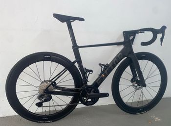 Used Airwolf Airwolf Custom Shimano Ultegra Di2 2025 Road & Gravel, Black — image 11 of 12