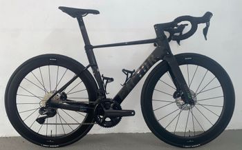 Used Airwolf Airwolf Custom Shimano Ultegra Di2 2025 Road & Gravel, Black — image 12 of 12