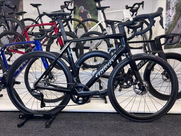 Brugt Wilier Granturismo SL Ultegra Di2 XL 2025 Silver Glossy 2025 Road & Gravel