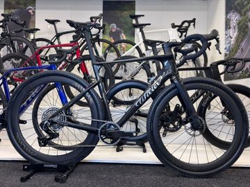 Wilier RAVE L 2026 V11 GLITCH BLACK 2026 Road & Gravel d'occasion
