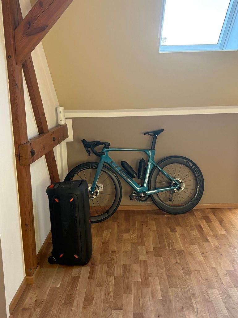 Used CUBE LITENING AERO C:68X SLT 2024 2024 Road & Gravel, Blue — image 4 of 6
