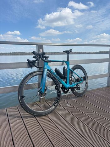 Used CUBE LITENING AERO C:68X SLT 2024 2024 Road & Gravel, Blue — image 1 of 6