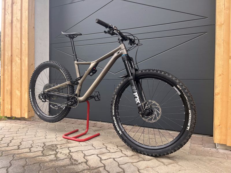 Gebrauchtes Specialized Stumpjumper EVO SRAM X01 Eagle 2020 Mountainbike, Schwarz — Bild 1 von 12