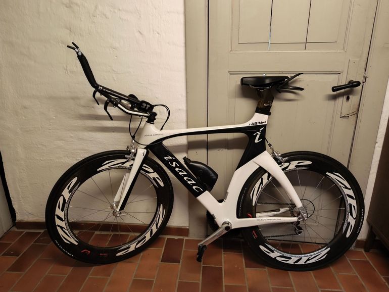 Used Isaac Aerotic Shimano Ultegra 2009 Road & Gravel, White — image 2 of 4