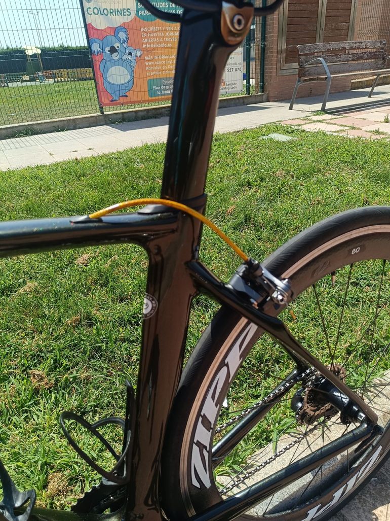 Used Kuota Kryon Shimano Ultegra Di2 2015 Road & Gravel, Black — image 8 of 15
