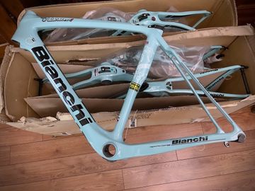 Używany Bianchi Oltre Frameset 2015 Road & Gravel