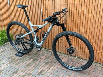 Used Cannondale Scalpel Shimano Deore XT 2023 Mountainbike, Light Gray — image 3 of 10