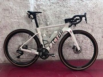 Factor Ostro Gravel 2024 2024 Road & Gravel d'occasion