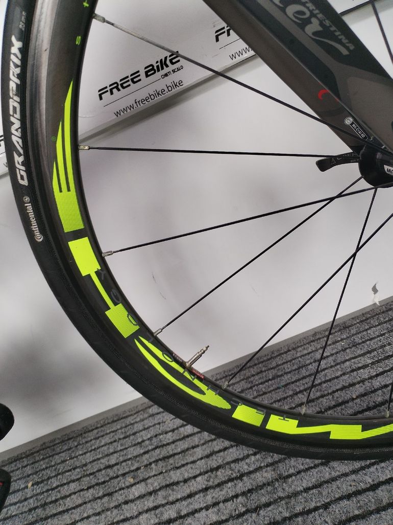 Used Wilier Cento1air Shimano Ultegra 2017 Road & Gravel, Black — image 9 of 36