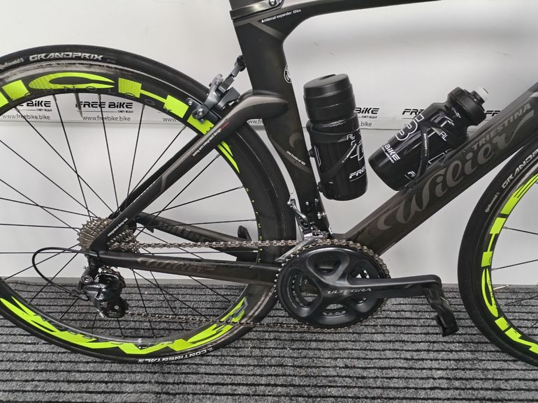 Used Wilier Cento1air Shimano Ultegra 2017 Road & Gravel, Black — image 3 of 36