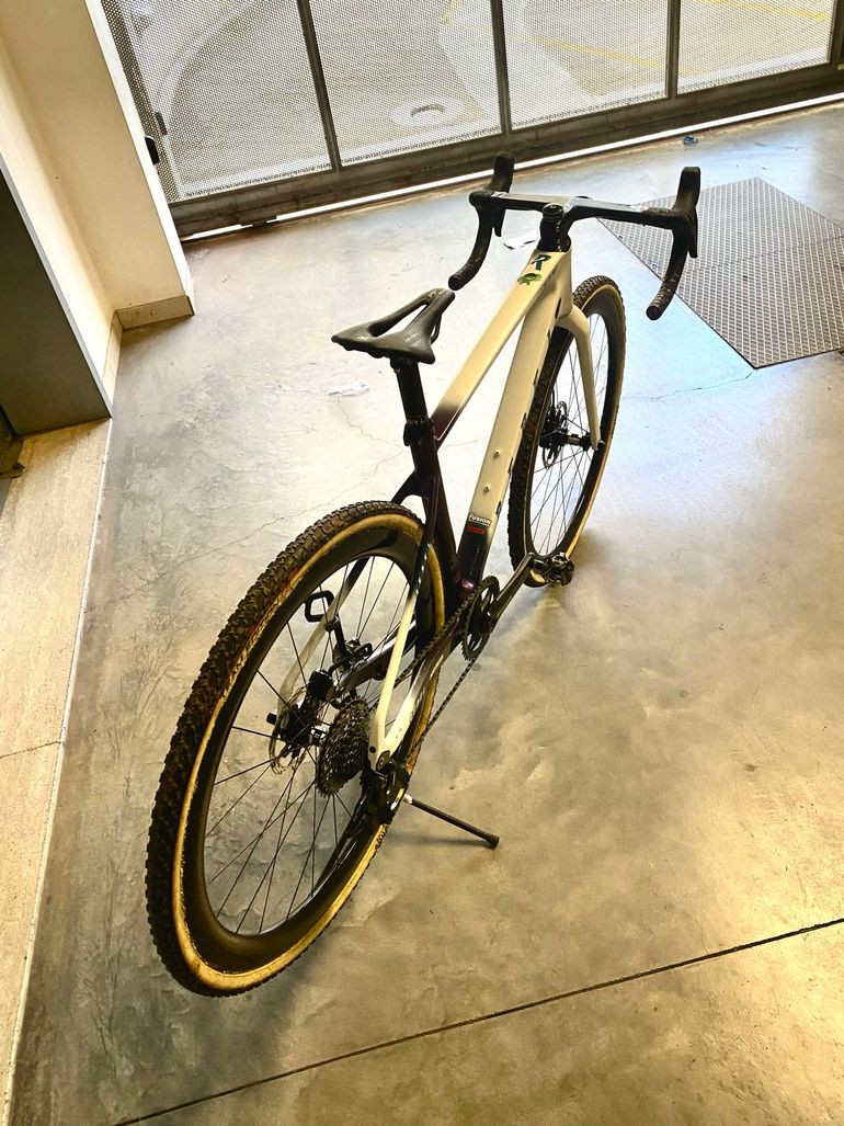 Used Rebel Rebel Custom SRAM Force eTap AXS 2024 Road & Gravel, Blanco — image 4 of 6