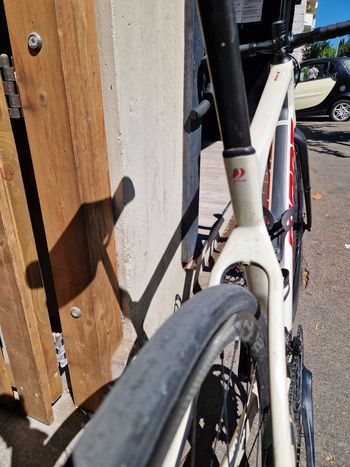 Used Giant Revolt Advanced 2 2020 2020 Road & Gravel, White — image 13 of 17