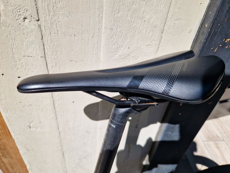 Used Giant Revolt Advanced 2 2020 2020 Road & Gravel, White — image 10 of 17