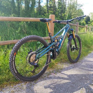 Polygon COLLOSUS N8XE 2025 2025 Mountainbike de segunda mano, Verde — imagen 2 de 6