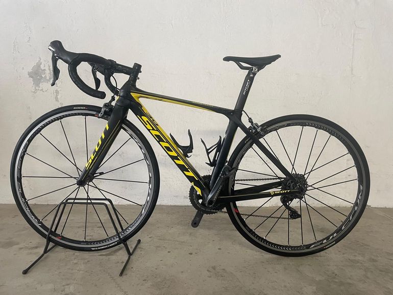 Used Scott Foil Shimano Ultegra 2017 Road & Gravel, Black — image 2 of 5